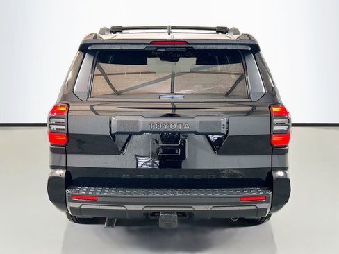 New 2026 Toyota 4Runner SR5 AWD/4WD image 5