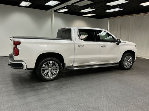 Used 2021 Chevrolet Silverado 1500 High Country w/ Safety Package II AWD/4WD image 6