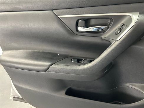 Used 2016 Nissan Altima 2.5 S image 16
