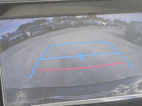 Used 2015 Toyota Highlander LE image 21