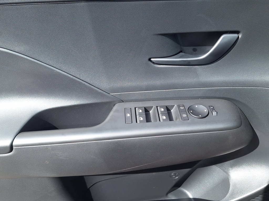 New 2027 Hyundai Kona SEL Sport AWD/4WD image 9