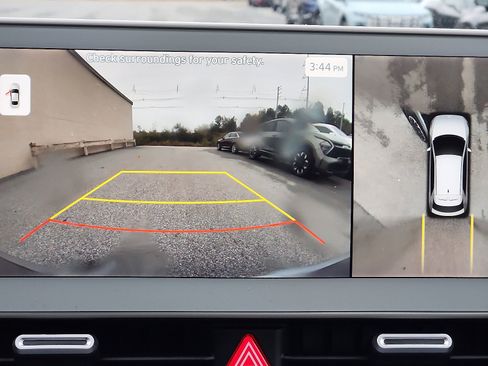 Used 2022 Hyundai Ioniq 5 Limited image 21