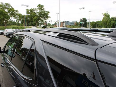 Used 2022 Chevrolet Equinox RS w/ RS Leather Package AWD/4WD image 32