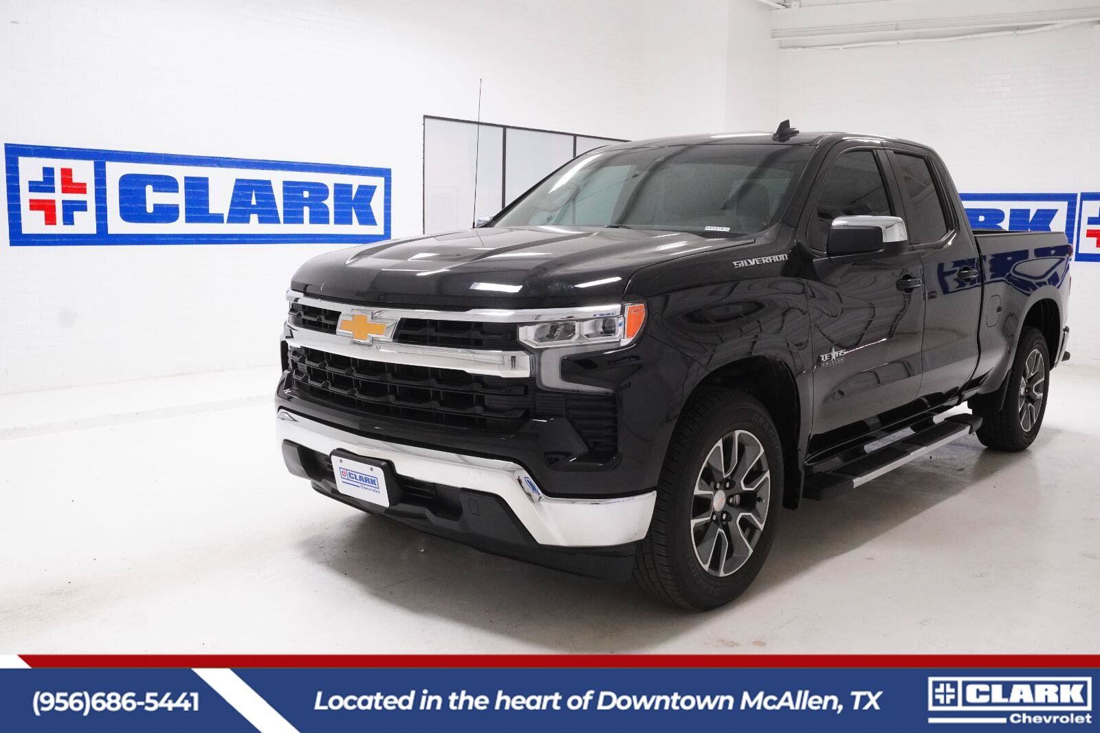 Used 2025 Chevrolet Silverado 1500 LT w/ Texas Edition Plus RWD image 1
