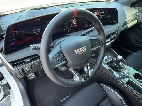 Used 2026 Cadillac CT5 V Blackwing w/ Carbon Fiber 2 Package RWD image 10