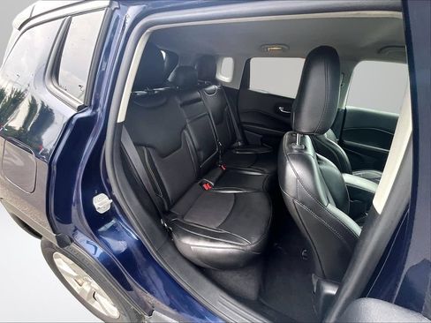 Used 2019 Jeep Compass Latitude w/ Cold Weather Group AWD/4WD image 28