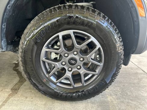 Used 2025 Ford Ranger XLT w/ FX4 Off-Road Package AWD/4WD image 21