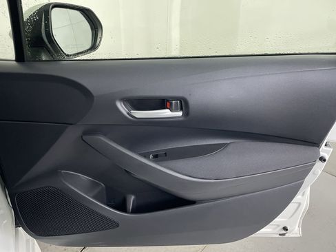 Used 2020 Toyota Corolla LE image 21
