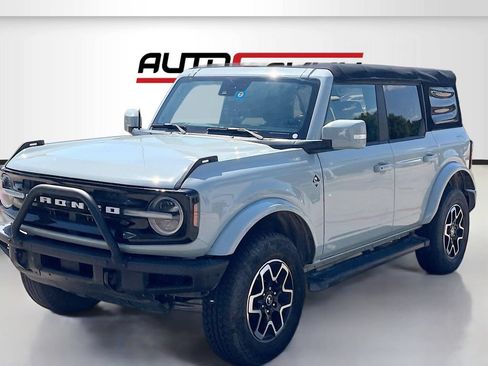 Used 2021 Ford Bronco Outer Banks AWD/4WD image 3