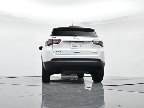 Used 2024 Jeep Compass Latitude image 38