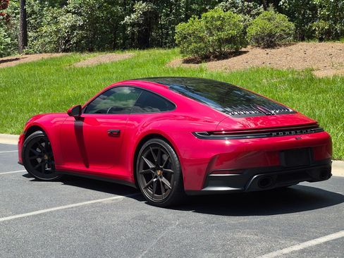 Certified 2025 Porsche 911 Carrera RWD image 3