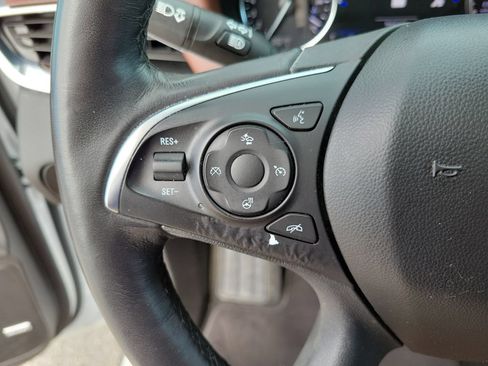 Used 2021 Buick Enclave Avenir w/ Avenir Technology Package FWD image 30