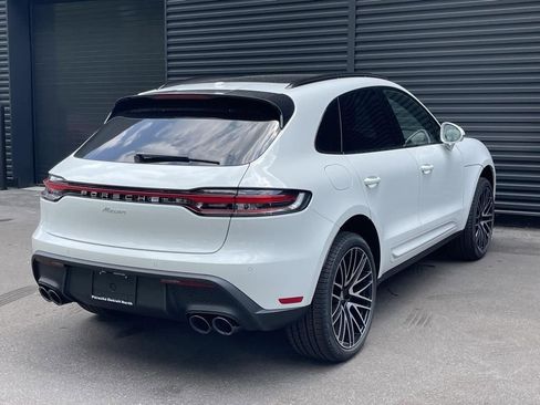 Certified 2025 Porsche Macan AWD/4WD image 7