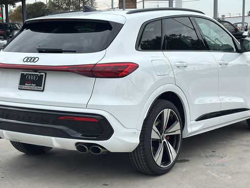 New 2025 Audi SQ5 Premium Plus image 7