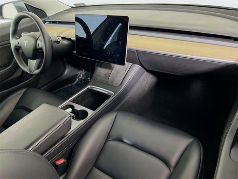 Used 2021 Tesla Model 3 Long Range image 26