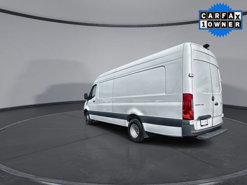 Used 2023 Mercedes-Benz Sprinter 3500 image 12
