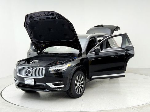 New 2025 Volvo XC90 B6 Plus w/ Protection Package Premier image 9