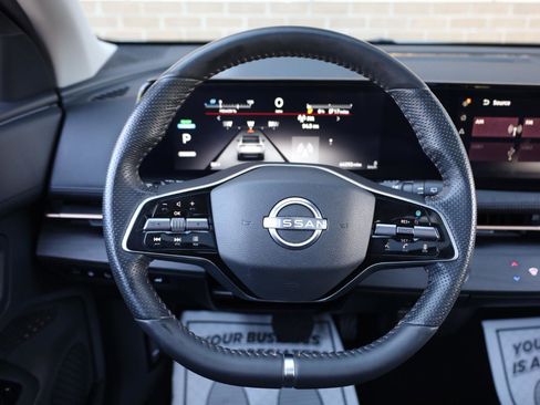 Used 2023 Nissan Ariya AWD image 34