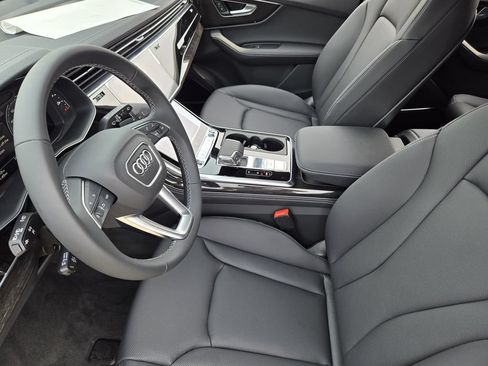 Used 2026 Audi Q7 3.0T Premium Plus AWD/4WD image 17