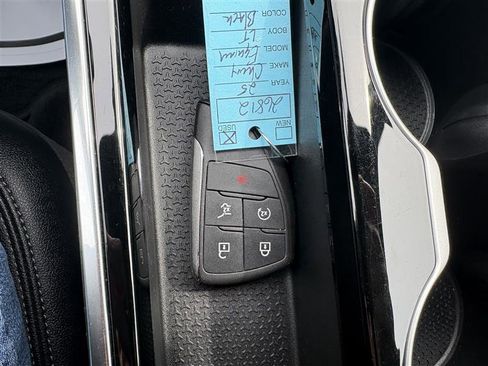 Used 2025 Chevrolet Equinox LT w/ Convenience Package II AWD/4WD image 22