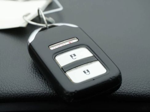 Used 2017 Honda Fit EX-L image 33