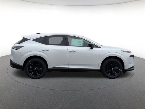 New 2025 Nissan Murano SV image 4