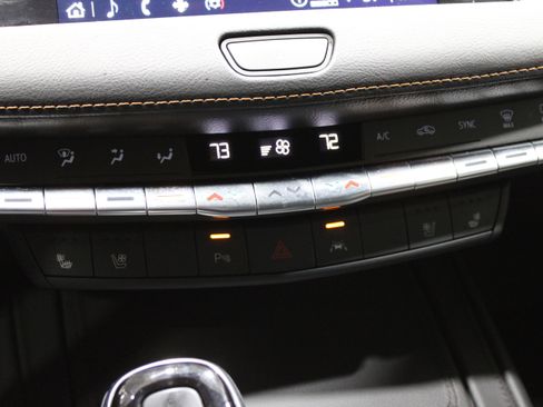 Certified 2023 Cadillac XT4 Sport image 16