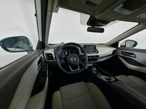 Used 2023 Nissan Rogue SV AWD/4WD image 18