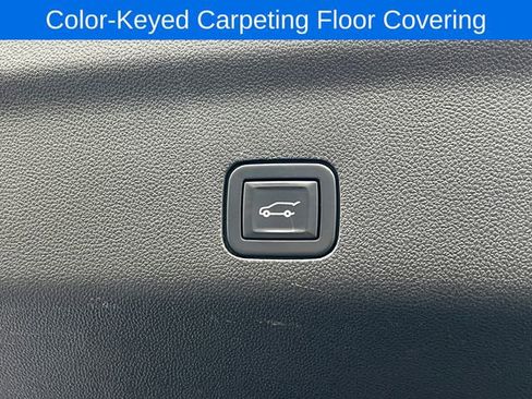 Used 2021 Chevrolet Suburban Z71 w/ Z71 Signature Package image 44