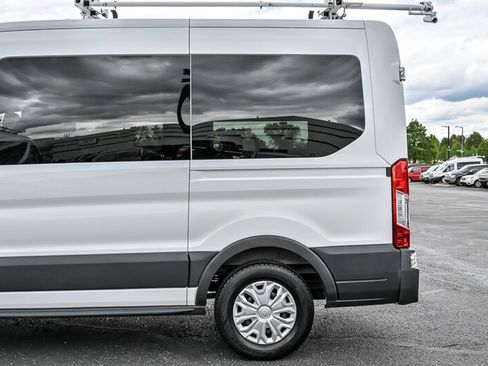 Used 2017 Ford Transit 150 XLT RWD image 7