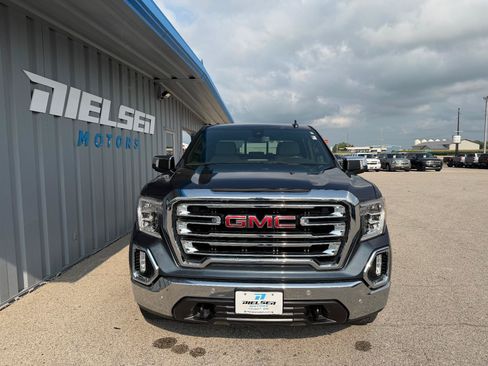 Used 2021 GMC Sierra 1500 SLT w/ SLT Premium Plus Package AWD/4WD image 3
