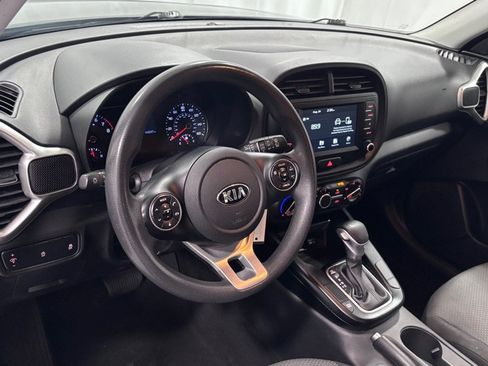 Used 2021 Kia Soul LX FWD image 9