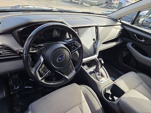 Used 2021 Subaru Outback Premium image 9