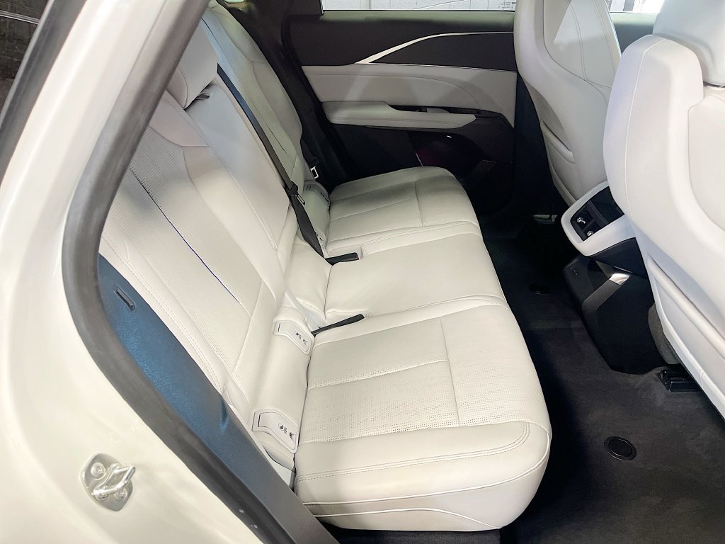 Used 2025 Cadillac Lyriq Sport w/ LPO, Floor Liner Package AWD/4WD image 27