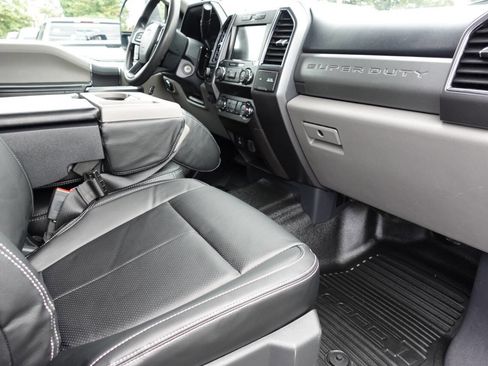 Used 2022 Ford F350 XLT w/ XLT Value Package image 38