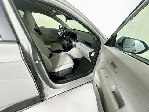 Used 2024 Hyundai Kona SEL FWD image 30