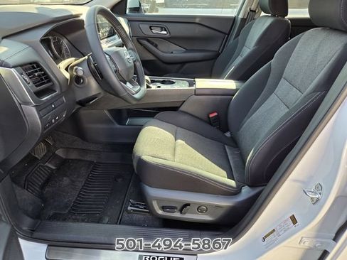 Certified 2026 Nissan Rogue SV w/ Cold Weather Package FWD image 10