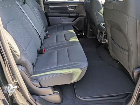 New 2025 RAM 1500 Big Horn AWD/4WD image 32