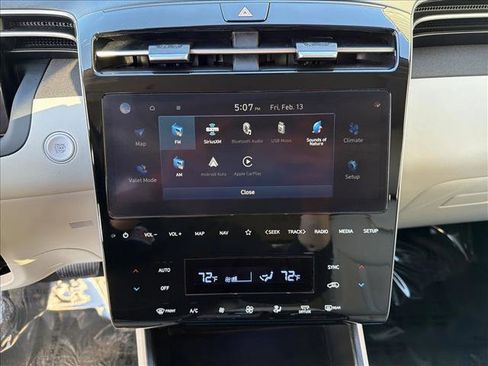 Used 2024 Hyundai Tucson Limited image 18