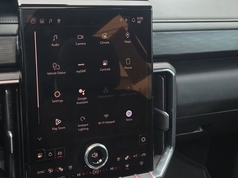 Used 2024 GMC Acadia AT4 w/ Luxury Package image 21