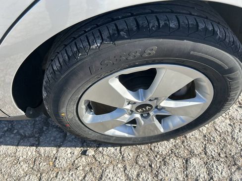 Used 2018 Kia Soul w/ Convenience Package image 25