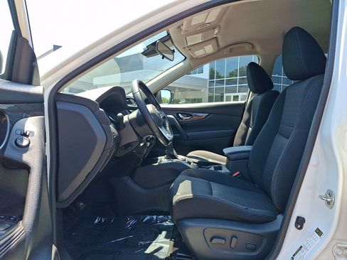 Used 2020 Nissan Rogue SV AWD/4WD image 14