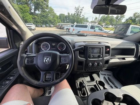 Used 2018 RAM 2500 Tradesman w/ Chrome Appearance Group AWD/4WD image 47