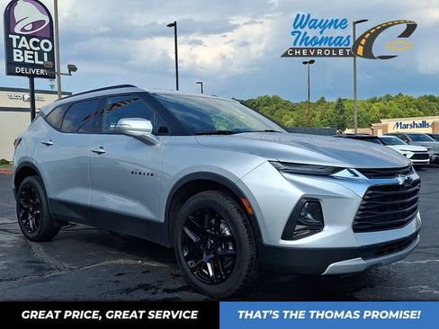 Used 2022 Chevrolet Blazer LT FWD image 1