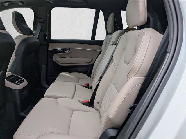 New 2026 Volvo XC90 T8 Plus w/ Protection Package AWD/4WD image 17