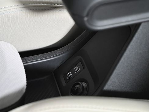 Certified 2025 MINI Cooper S image 21