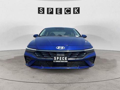 Used 2025 Hyundai Elantra SEL FWD image 2