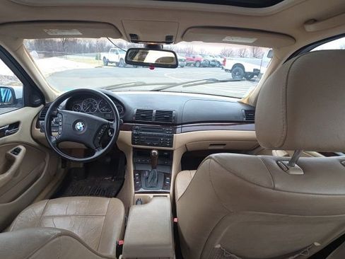 Used 2004 BMW 330xi Sedan image 19