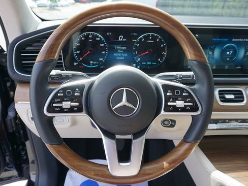 Used 2022 Mercedes-Benz GLS 450 4MATIC image 24