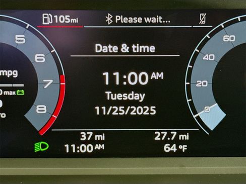 New 2025 Audi Q3 2.0T Premium image 12